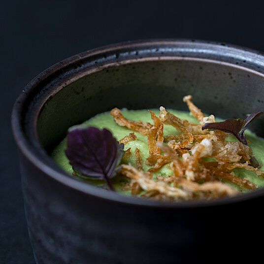 The sixth course of the vegetarian Eatrenalin menu 'Green Dimensions Exclusive' In the room 'Umami', we will show you the fifth dimension of Asia.